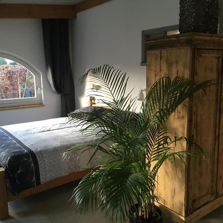 Beukenhof Bed & Breakfast Molenschot Bagian luar foto
