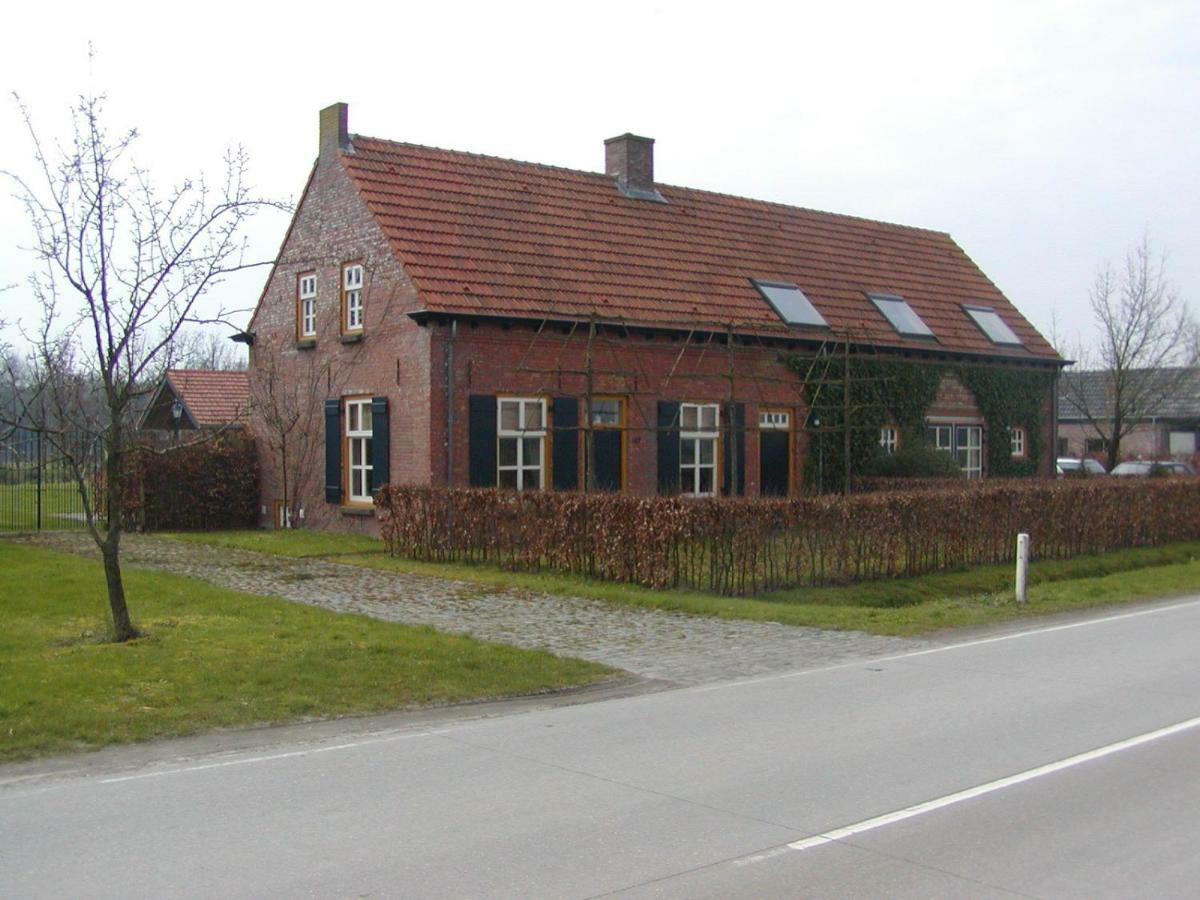 Beukenhof Bed & Breakfast Molenschot Bagian luar foto